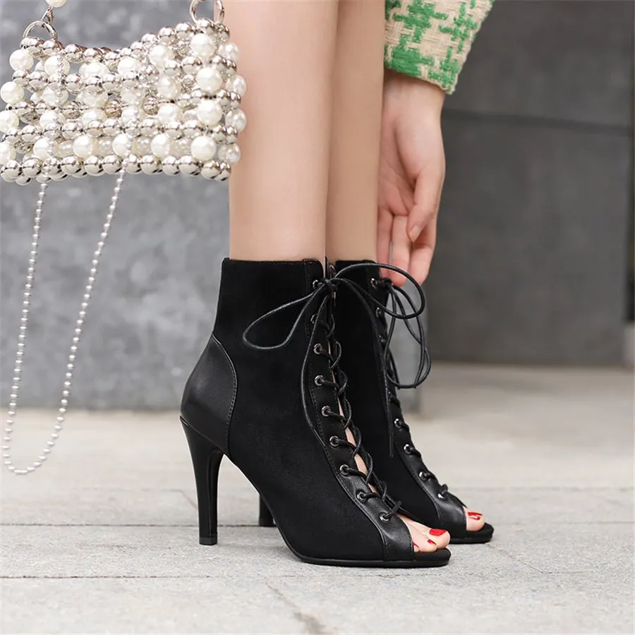 Velvoura Serpatura Wedding Boots