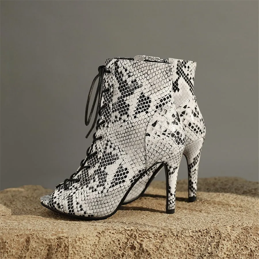 Velvoura Serpatura Wedding Boots