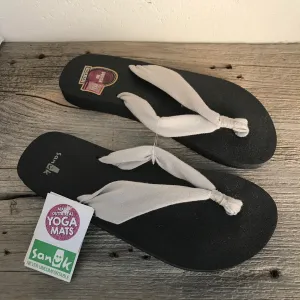 Womens Sanuks YOGA SLINGER natural slops