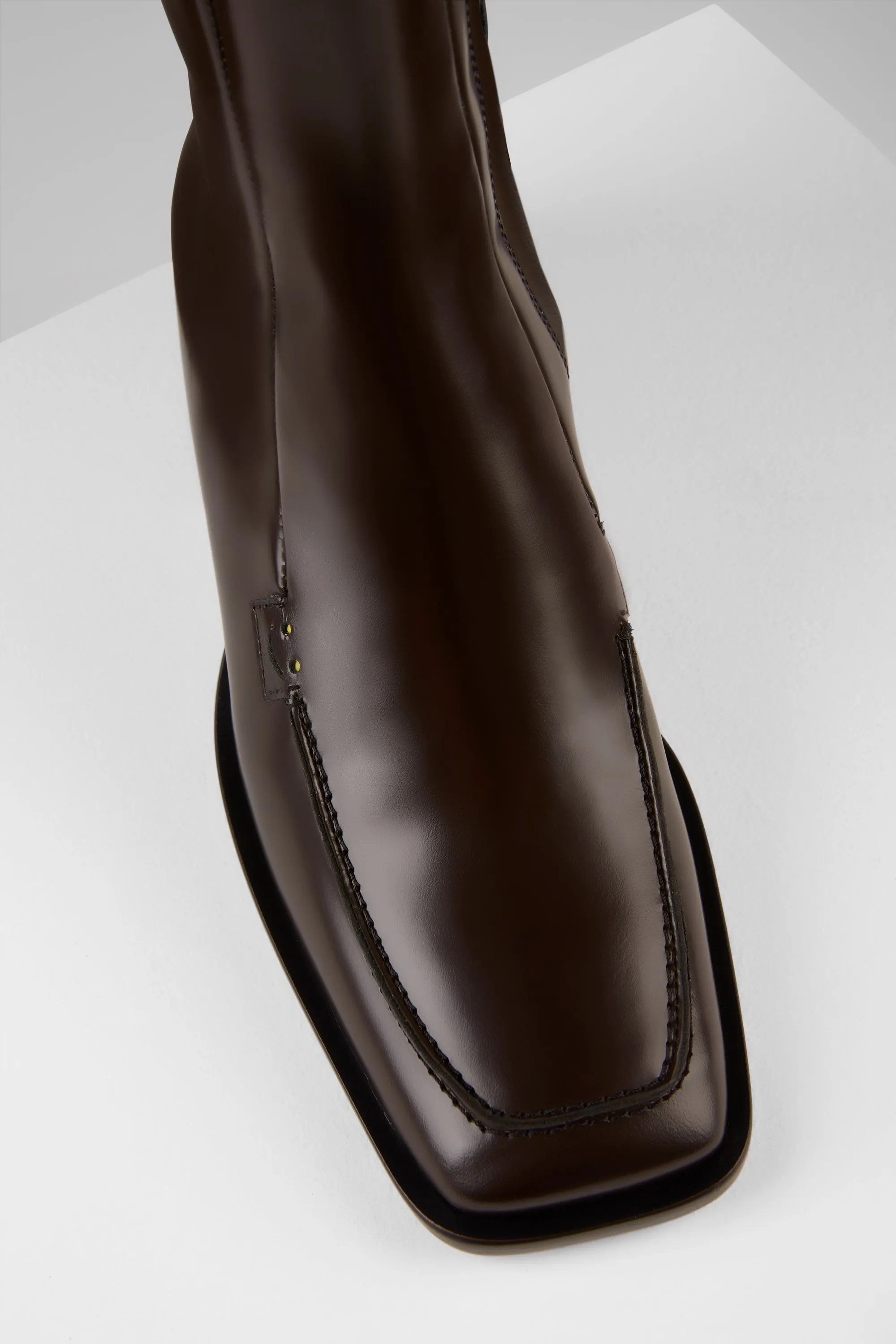 Zoe Ankle Boots in Ebano